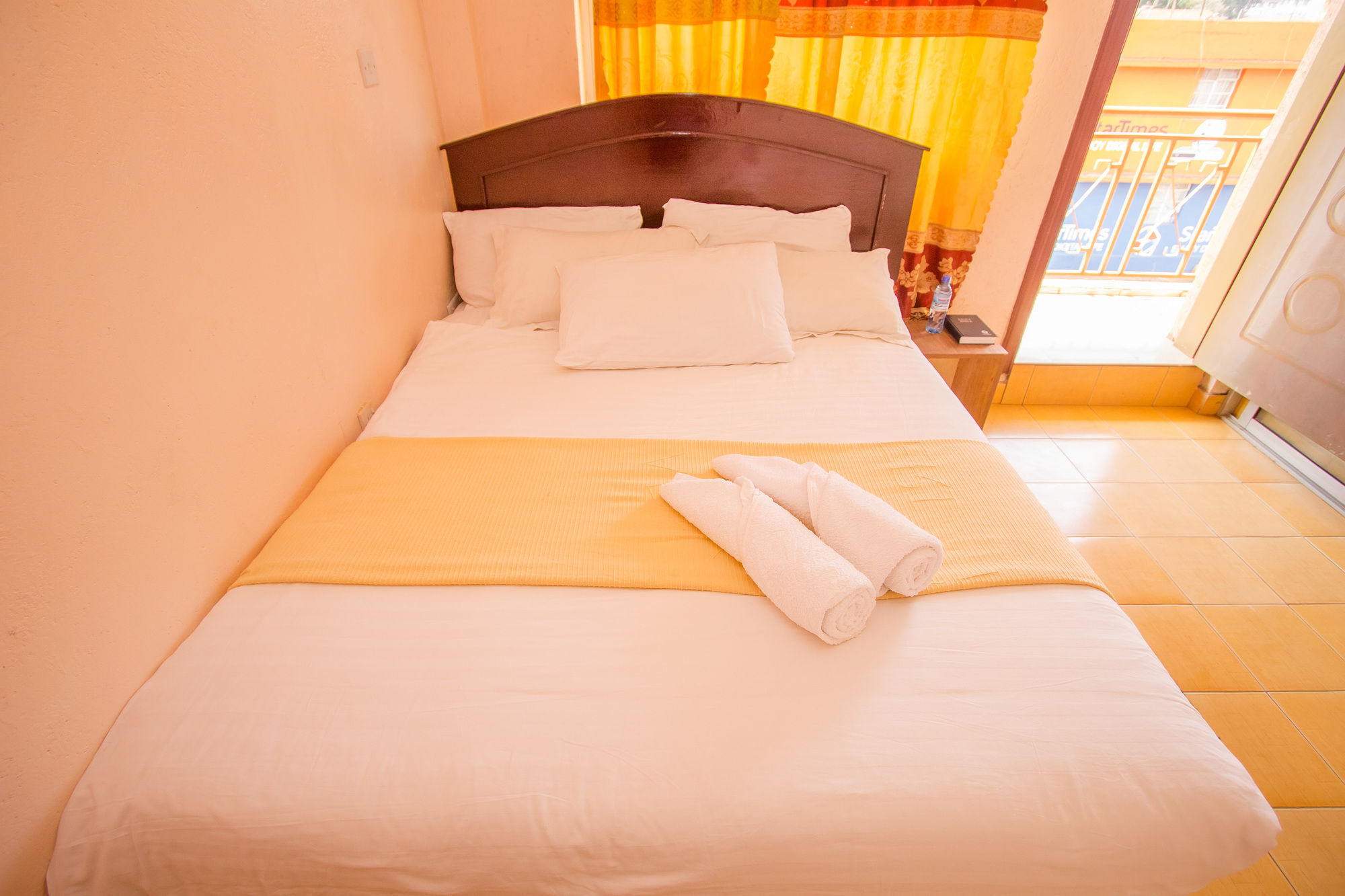 Eland Safari Hotel Nyeri Extérieur photo